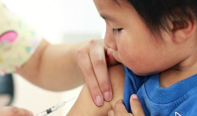 Los departamentos Garay y San Justo alcanzaron el 100% de cobertura de vacunas en niños de 13 meses a 4 años. Gentileza: prensa Gobierno de Santa Fe.