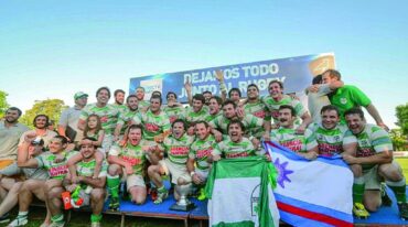 Trébol campeón. Un grito sanducero contenido desde hace casi 50 años.