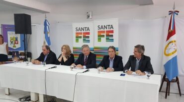 El vicegobernador Fascendini afirmó: 'Cuando finalicemos nuestro mandato quedarán 30 mil millones de pesos invertidos en obra pública y es un hito en la historia de la provincia'. Gentileza: prensa Gobierno de Santa Fe.