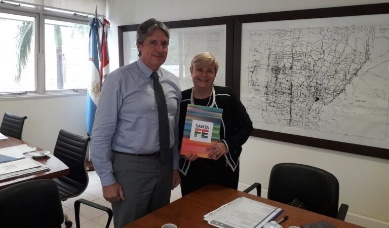 El ministro Garibay estuvo reunido con la intendenta Clérici. Gentileza: prensa Municipalidad de Cañada de Gómez.