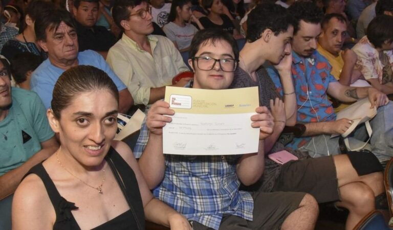 Este programa fue elaborado en el Instituto Pedagógico Latinoamericano y Caribeño con sede en Cuba