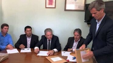 El vicegobernador Fascendini estuvo presente en el acto público. Gentileza: prensa Gobierno de Santa Fe.