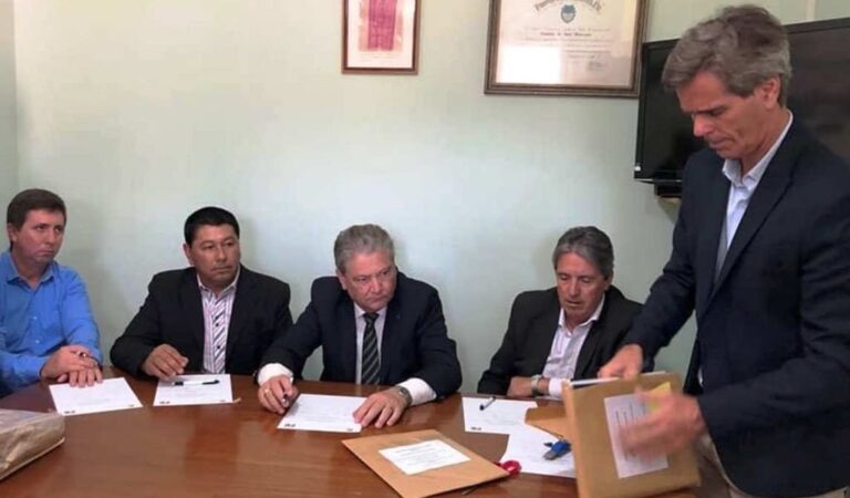 El vicegobernador Fascendini estuvo presente en el acto público. Gentileza: prensa Gobierno de Santa Fe.