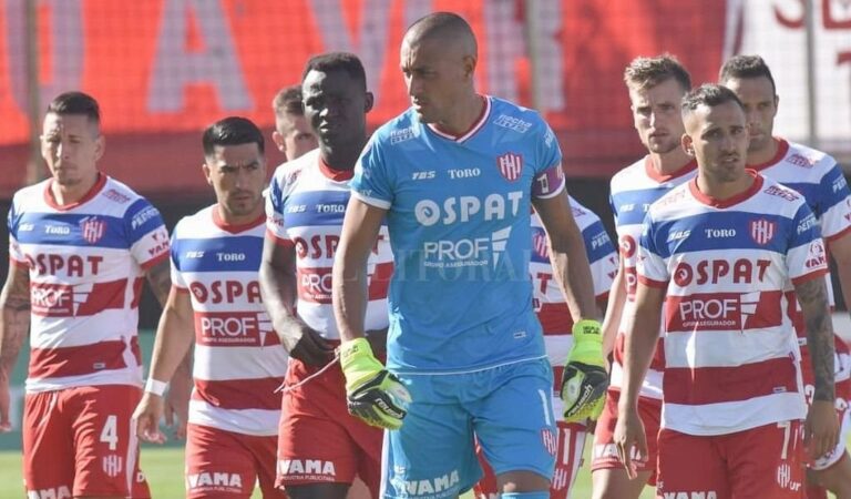Unión consiguió sólo 1 de los últimos 15 puntos que disputó. Mauricio Garín.