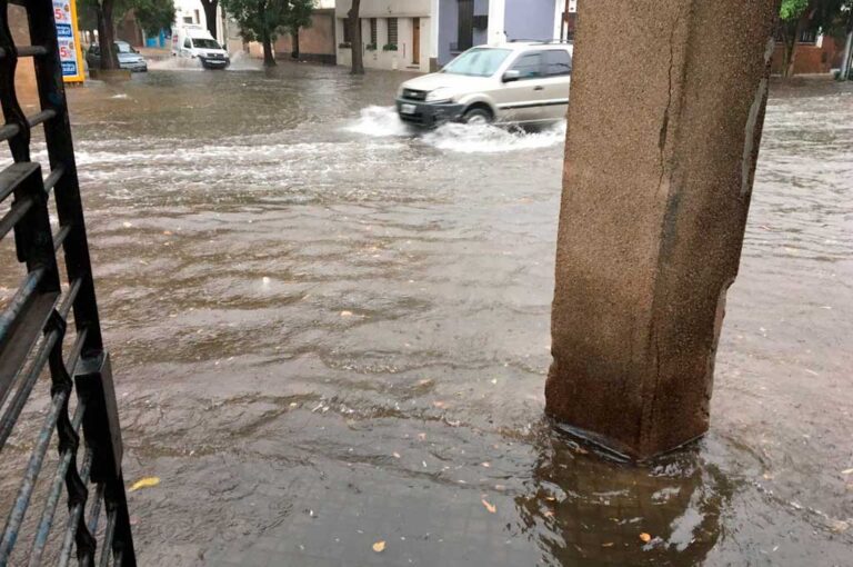 Twitter - @ConclusionRos