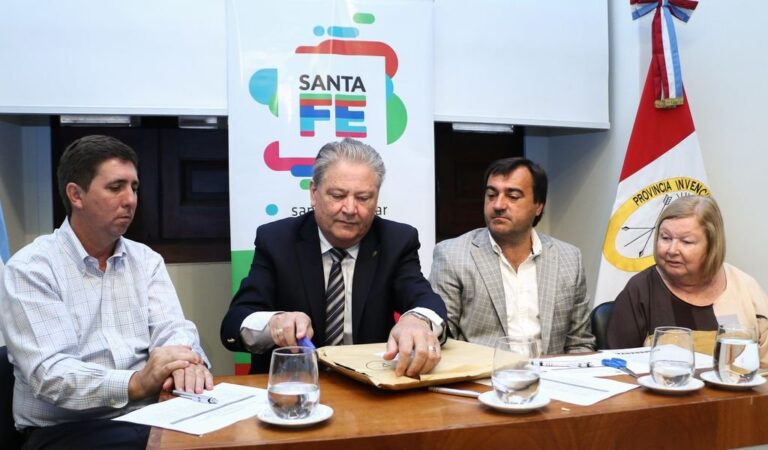 El senador Pirola