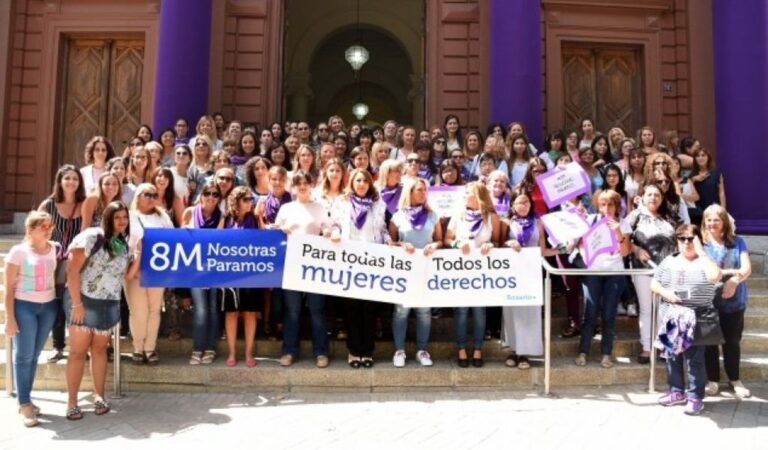 La mayoría de los vínculos entre las personas en situación de violencia con sus agresores tiene que ver con una relación de pareja actual o pasada. Gentileza: prensa Municipalidad de Rosario.