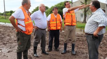 El gobernador Lifschitz recorrió la zona afectada por la emergencia hídrica. Gentileza: prensa Gobierno de Santa Fe.