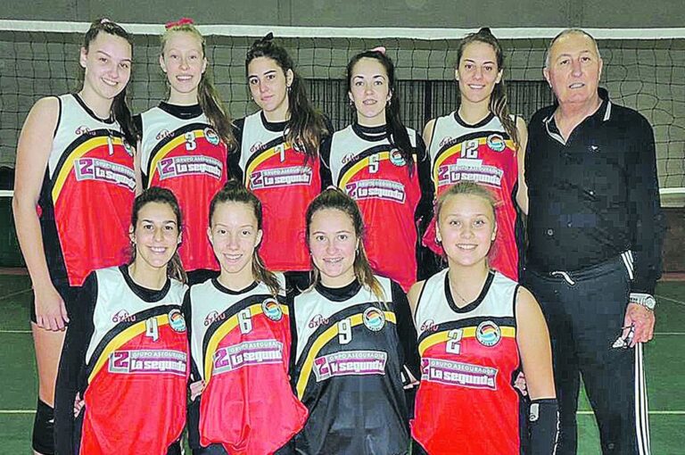 El equipo de Sub 19 logró el tercer puesto en el Internacional de Gimnasia y Esgrima Santa Fe y se consagró en el Libre de La Armonía de Colón. Escuela de voley municipal de Valle María