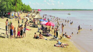El Balneario Municipal es el lugar elegido por turistas de todo el país. Turismo Villa Urquiza