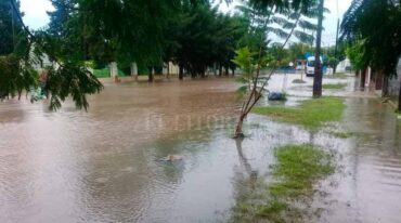 El intendente Enrique Mualem manifestó que Tostado está inundada en su totalidad. Mirador Provincial.