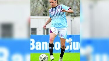 Sofía Schell es pilar fundamental de la defensa del equipo de Primera de la UAI Urquiza