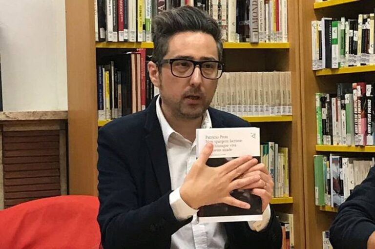 El escritor rosarino fue reconocido en el exterior. Facebook.