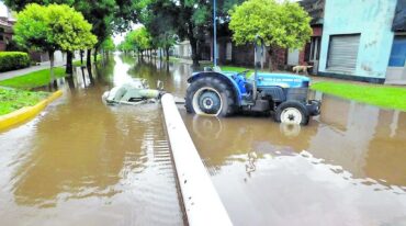 En San Jerónimo Norte las lluvias superaron los 100 milímetros y dejaron calles anegadas. Gentileza: prensa Comuna de San Jerónimo Norte.