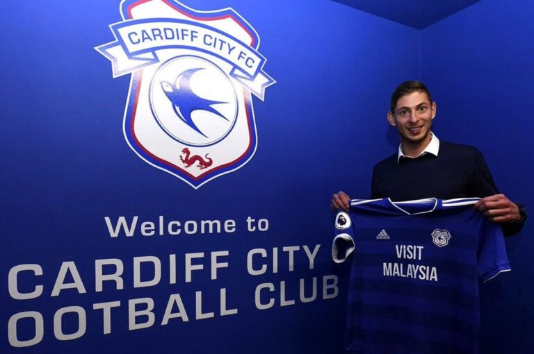Sala viajaba a Gales para comenzar a entrenarse con el Cardiff City