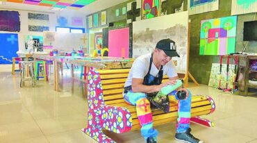 Más de 400 obras son exhibidas en el atelier de Estación Grande