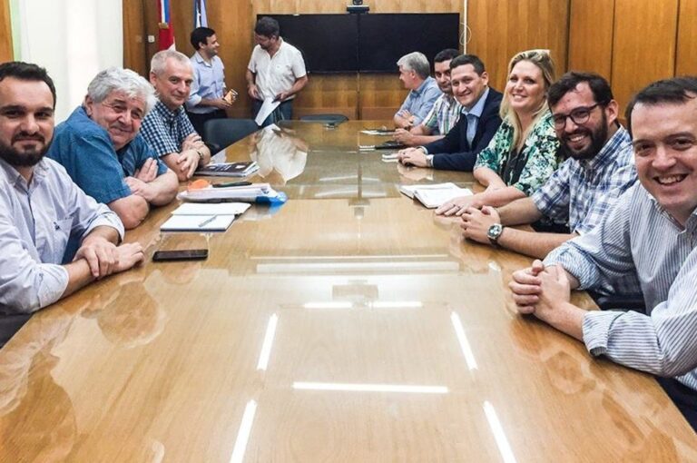 En la sala de reuniones de la EPE en Rosario