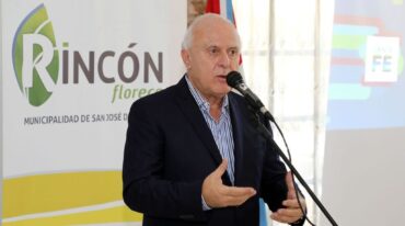 El gobernador habló en Rincón sobre los excesos hídricos. Gentileza: prensa Gobierno de Santa Fe.