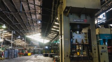 Desactivada. La fábrica de Ovidio Lagos al fondo que supo ser referencia en el país. Archivo