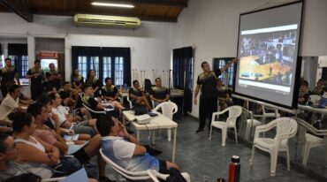 Un instante de la clínica arbitral realizada en las instalaciones del Club Náutico El Quillá