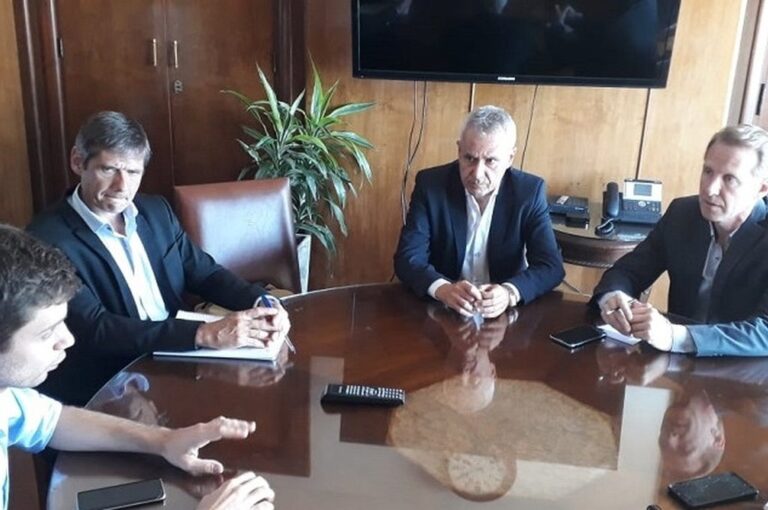 Reunión. De Biase