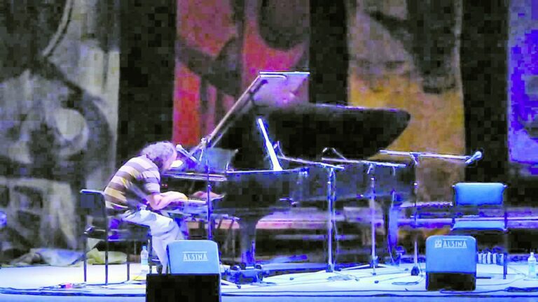 El Negro Aguirre y su banda deleitarán al público con su arte en el Centro Provincial de Convenciones.