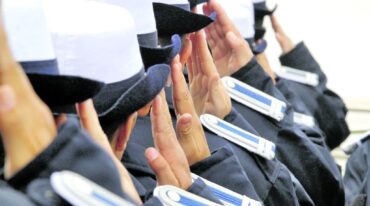 Desigualdad. 'Los reglamentos policiales existentes fueron creados por hombres y para hombres
