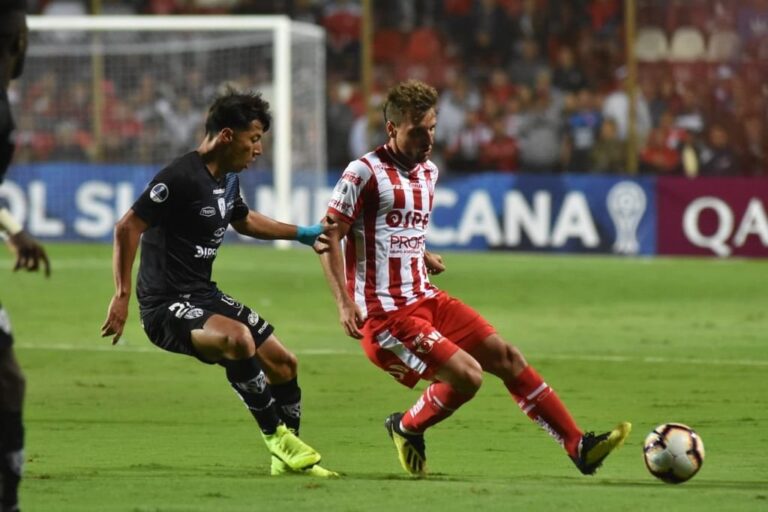 Los rojiblancos buscarán asegurar su segunda participación consecutiva en la Sudamericana. Archivo.