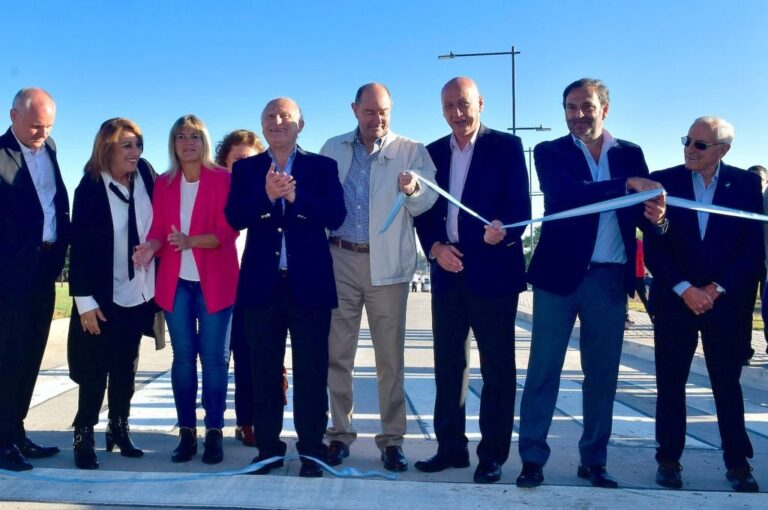 La nueva avenida costanera y los paseos públicos que vinculan las localidades de Rosario y Granadero Baigorria