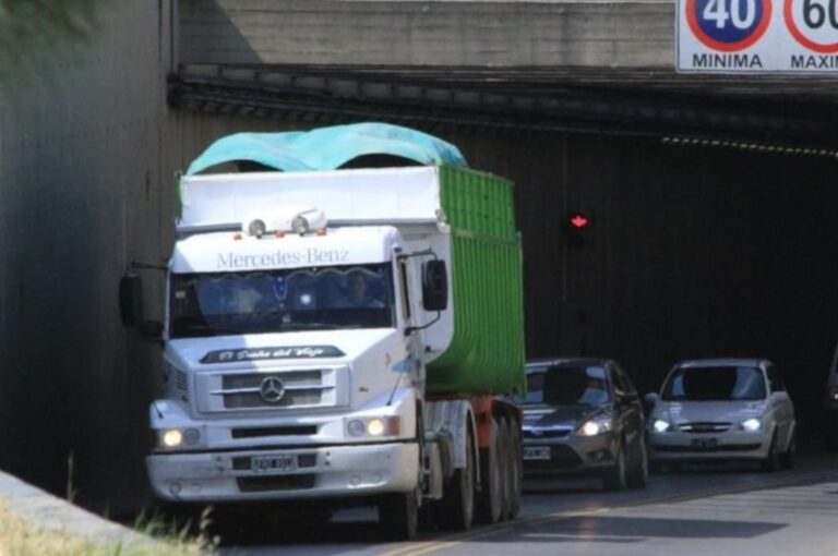 La modernización de la recopilación de datos de los transportes permitirá el entrecruzamiento de datos con los centros de RTO. Gentileza: prensa Gobierno de Santa Fe.