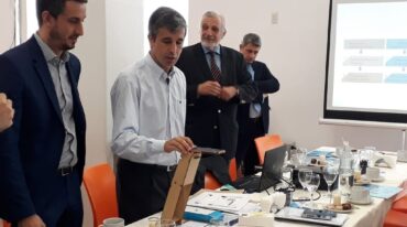 Detalles. Habrá dos grandes centros de recolección de datos en la provincia que se dividirá en dos: la parte centro-sur con sede en Rosario y la parte centro-norte con sede en la capital provincial. Mirador Provincial.