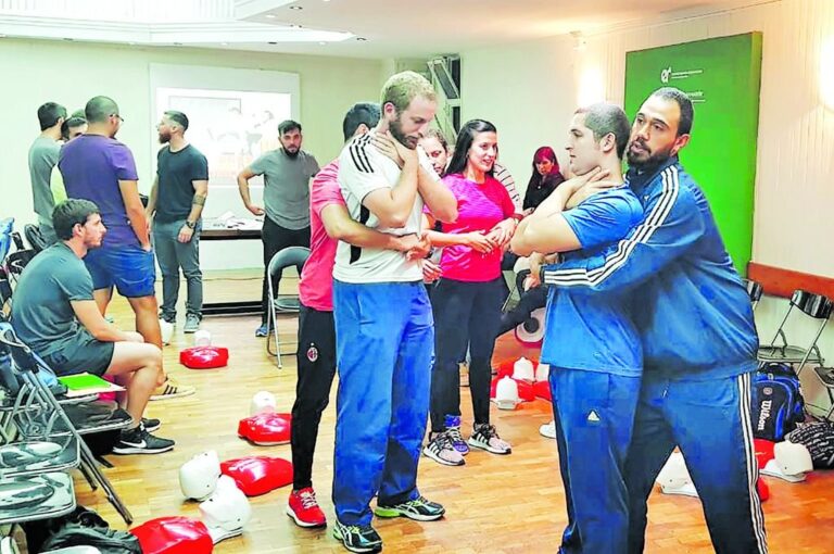 La implementación del programa demanda capacitaciones a equipos de replicadores