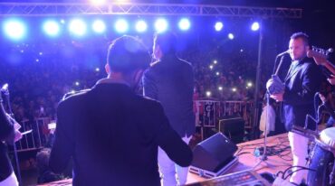 El cierre estuvo a cargo de Uriel Lozano. Gentileza: prensa Municipalidad de Casilda.