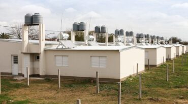 Otras 682 viviendas con estas características están en construcción en distintos puntos del territorio santafesino. Gentileza: prensa Gobierno de Santa Fe.