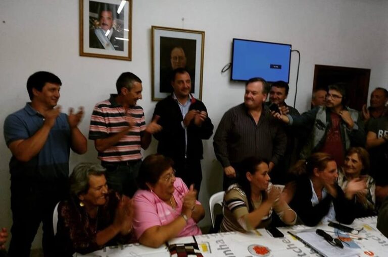 Festejos. Los representantes del FPCyS de San Cristóbal tras los comicios de este domingo. Facebook.