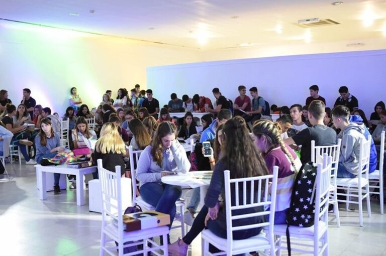 La actividad es organizada por la Municipalidad de Rafaela junto con el Consejo Universitario de Rafaela. Gentileza: prensa Municipalidad de Rafaela.