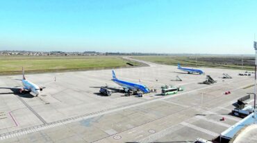 Panorama negro para el vínculo de Rosario con aeropuertos latinoamericanos. Este fenómeno supo ser clave para el despegue de la terminal. Archivo