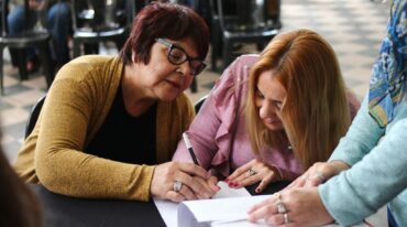 El secretario Diego Leone afirmó que 'el viernes 17 de mayo se entregarán las llaves de las viviendas'. Gentileza: prensa Gobierno de Santa Fe.