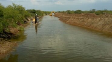 El Ministerio de Infraestructura y Transporte reacondicionó y canalizó dos tramos del arroyo Totoras de 50