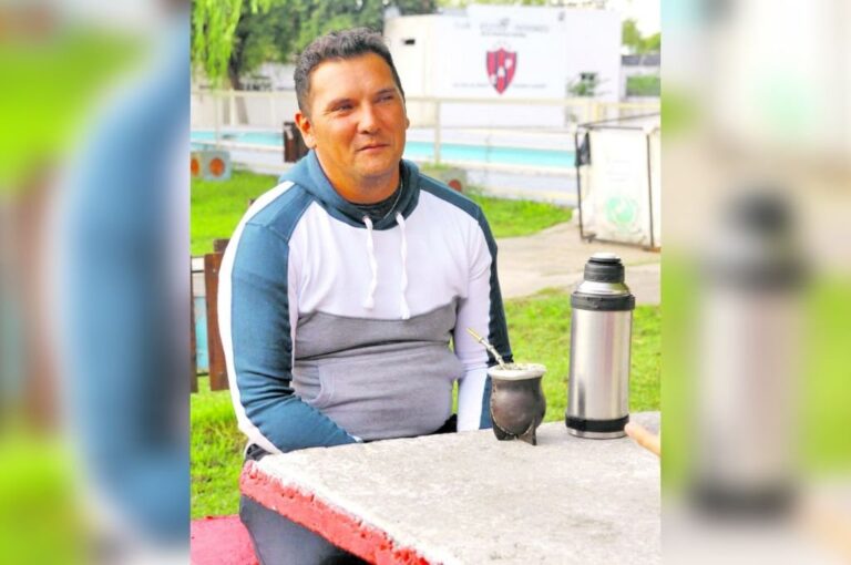 Volvió a vivir. El DT de las inferiores de Patronato