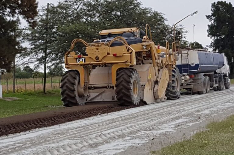 El nuevo camino contará con una carpeta de concreto asfáltico en caliente de 7