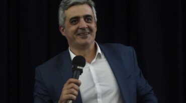 Bartolacci y su visión sobre la coyuntura nacional y qué opina sobre el acceso gratuito de estudiantes extranjeros a las facultades. Gentileza.