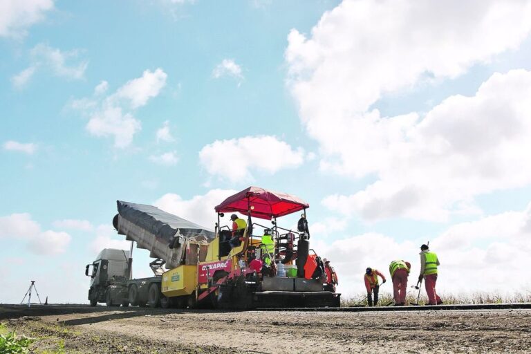 Ya se finalizaron 28 km de bacheo