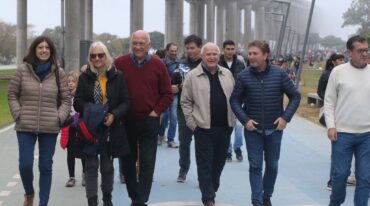 El parque cuenta con 10 hectáreas de espacio público recreativo/deportivo debajo con nueva forestación y parquización.  Gentileza: prensa Gobierno de Santa Fe.