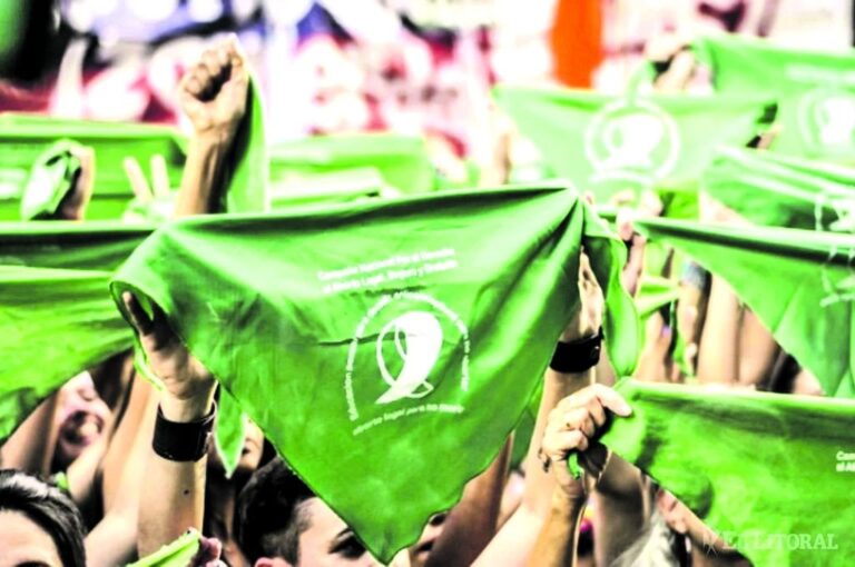 El debate se reanuda tras la presentación por octavo año consecutivo del proyecto de la Interrupción Voluntaria del Embarazo.