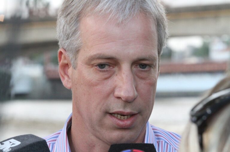 Dionisio Scarpin. El radical fue reelecto en Avellaneda con el 64% de los votos. Manuel Fabatía.