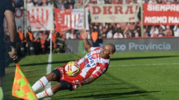 Se inclinó por Rosario. Diego Zabala arregló con Central. Los clubes se pusieron de acuerdo y la entidad Canalla le compró a Unión el 50 por ciento del pase del uruguayo. Luis Cetraro
