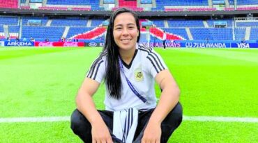 La jugadora entrerriana cumplió uno de sus sueños y defendió la camiseta nacional en una Copa del Mundo. Gentileza Prensa Selección Argentina