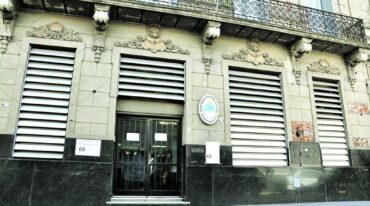 Las listas fueron oficializadas por la Junta electoral de cada partido y remitidas a la Justicia Federal con competencia electoral.