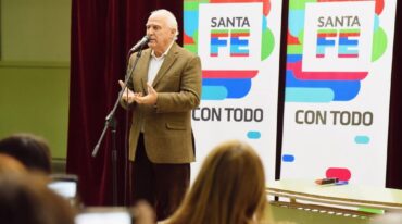 Se presentan 16 ofertas al llamado público. Gentileza: prensa Gobierno de Santa Fe.